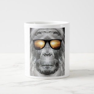 Bigfoot in Shades Jumbo-Tasse