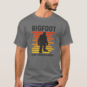 Bigfoot ist mein Trinken Buddy Retro Sasquatch T-Shirt