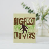 Bigfoot Lives Postkarte (Stehend Vorderseite)