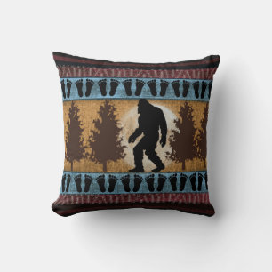 Bigfoot Lodge Pillow, Sasquatch Throw Kissen