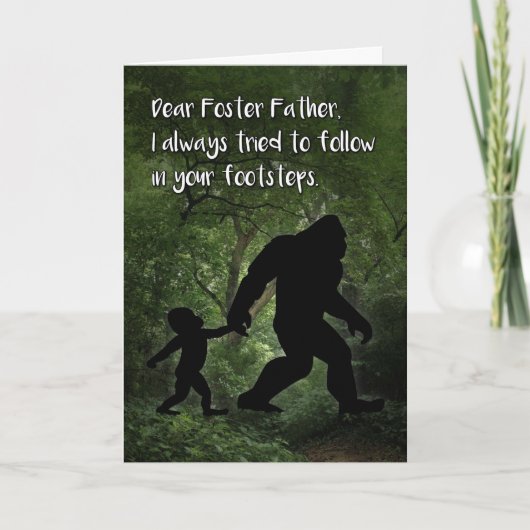 Bigfoot mit Child Birthday für Foster Vater Karte (Vorderseite)