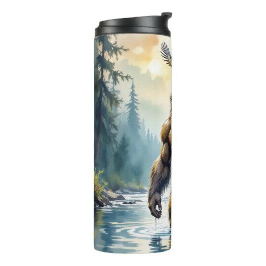 Bigfoot mit einem Adler auf der Schulter Thermosbecher (Nach links gedreht)