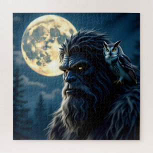 Bigfoot mit leuchtenden Augen und Eule auf der Sch Puzzle