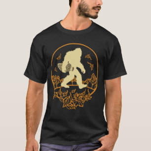 Bigfoot mit Morel Mushroom Wald Sasqua T-Shirt