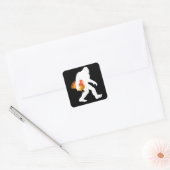 Bigfoot mit Truthahn - Erntedank Quadratischer Aufkleber (Umschlag)