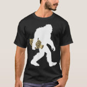 Bigfoot Morel Mushroom Hunting Design T-Shirt (Vorderseite)