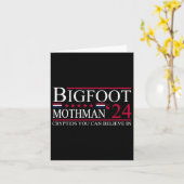Bigfoot Mothman 2024 Präsidentenwahl Funny Vote Karte (Gelbe Blume)
