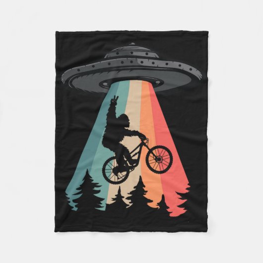 Bigfoot Mountain Bike Ufo Alien Abduction Shirt Fu Fleecedecke (Vorderseite)