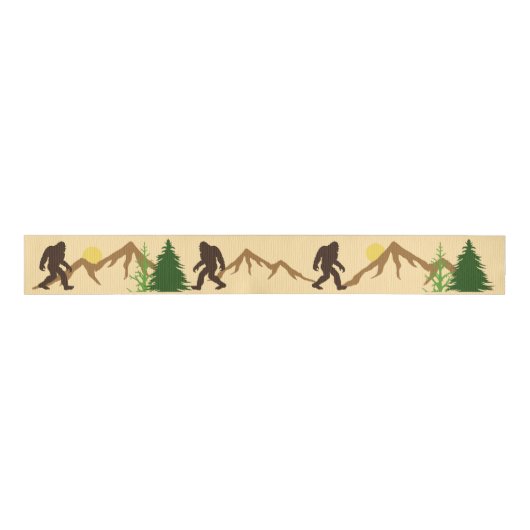 Bigfoot Mountains und Forest Pine Trees Gemustert Ripsband (Vorderseite)