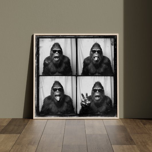 Bigfoot oder Sasquatch Foto Stand Poster Art Print