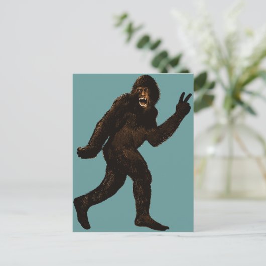 Bigfoot Peace Postkarte (Stehend Vorderseite)