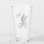 Bigfoot-Radfahren Hawaii-Flagge Glas (Rückseite)