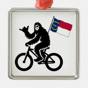 Bigfoot-Radfahren North Carolina-Flagge Ornament Aus Metall