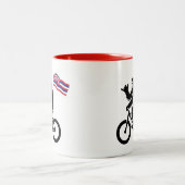 Bigfoot-Radfahrrad Hawaii-Flagge Zweifarbige Tasse (Mittel)