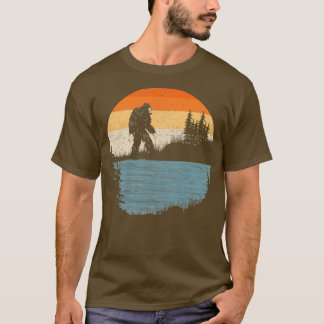 Bigfoot Retro Vintag Sasquatch Sunset T-Shirt
