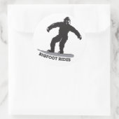 Bigfoot Rides! Runder Aufkleber (Tasche)