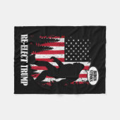 Bigfoot sagt Biden Stinks Fleecedecke (Vorderseite (Horizontal))