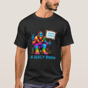 Bigfoot sagt, Trump stinkt, wählt Biden 2024 neu T-Shirt