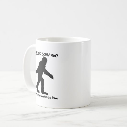Bigfoot sah Me Funny Mug Kaffeetasse (Vorderseite Links)