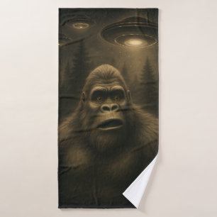 Bigfoot Sasquatch Alien UFO Funny Badehandtuch