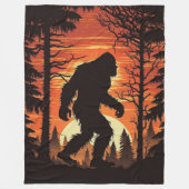 Bigfoot Sasquatch Forest Sunset Fleecedecke (Vorderseite)