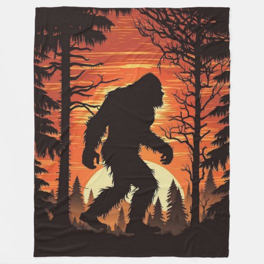 Bigfoot Sasquatch Forest Sunset Fleecedecke (Vorderseite)