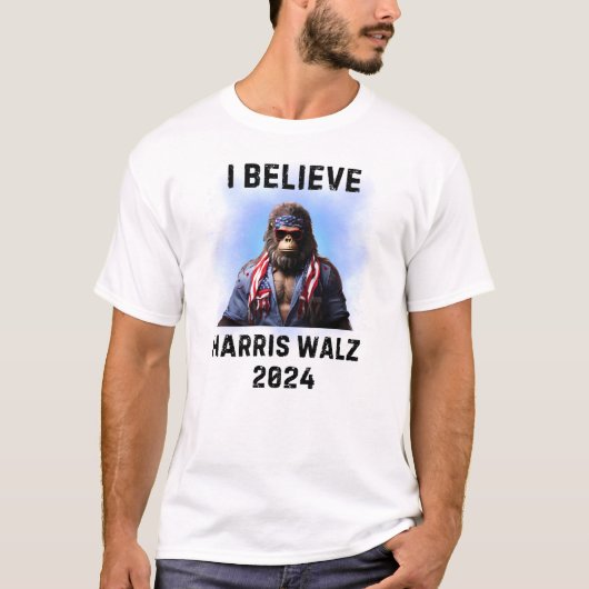 BIGFOOT SASQUATCH FÜR HARRIS WALZ 2024 T-Shirt (Vorderseite)