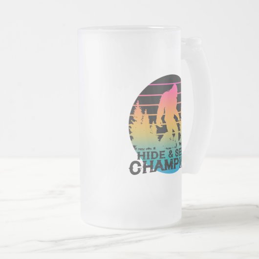 Bigfoot Sasquatch Hide & Seek Champion Mattglas Bierglas (VorderseiteRechts)