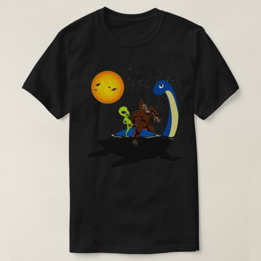 Bigfoot Sasquatch Loch Ness Monster Nessie Alien T-Shirt (Design vorne)