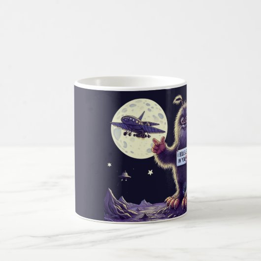 Bigfoot Sasquatch Moon Yeti Glauben Kaffeetasse (Mittel)