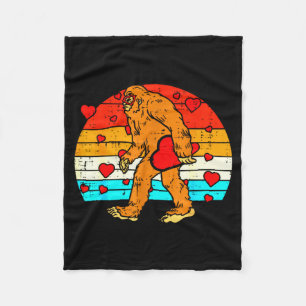 Bigfoot Sasquatch Retro-Herz Lustiger Valentinstag Fleecedecke