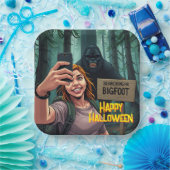 Bigfoot Sasquatch Selfie Pappteller (Party)