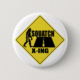 Bigfoot/Sasquatch Überfahrt-Zeichen-Knopf Button