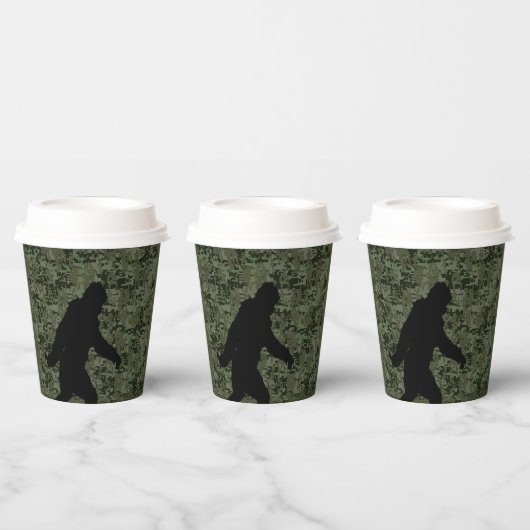 Bigfoot Silhouette auf Woodland Digital Camouflage Pappbecher (Multi)