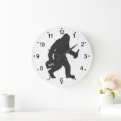 Bigfoot-Silhouette Große Wanduhr (Zuhause)
