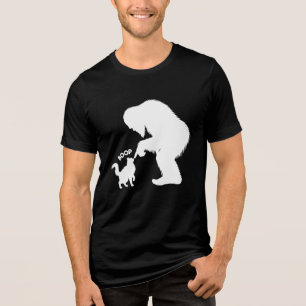 Bigfoot Spielende Langhaar-Katze Boop Tri-Blend Shirt