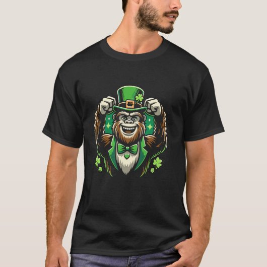 Bigfoot St Patricks Day Irish Sasqautch Saint Padd T-Shirt (Vorderseite)