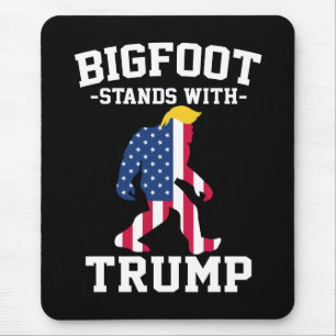 Bigfoot steht bei den Wahlen 2024 unter Trump Mousepad