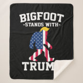 Bigfoot steht bei den Wahlen 2024 unter Trump Sherpadecke (Vorderseite)