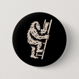 Bigfoot steigt Leiter Lustiger Kryptid Sasquatch L Button