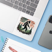Bigfoot Sticker - American Flag Patriot (Laptop mit iPhone)