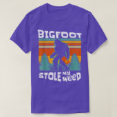 Bigfoot Stole My Weed Funny Retro Stoner Sasquatch T-Shirt (Design vorne)