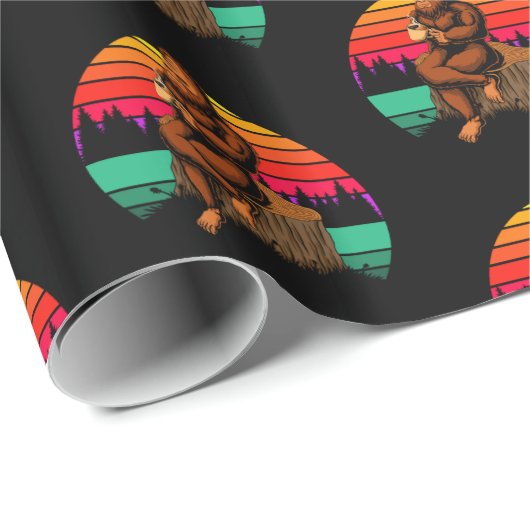 Bigfoot Sunset Coffee Break Funny Sasquatch Geschenkpapier (Rolleneckpunkt)