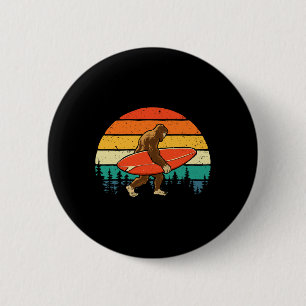 Bigfoot Surfer - Retro-Surfbrett-Surfen am Strand Button