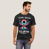 Bigfoot Total Solar Eclipse 4.08.24 Gesamtsolarsol T-Shirt (Vorne ganz)