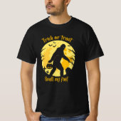 Bigfoot Trick oder Behandeln Geruch meine Füße Hal T-Shirt (Vorderseite)