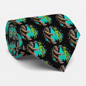 Bigfoot trifft Alien Krawatte (Gerollt)