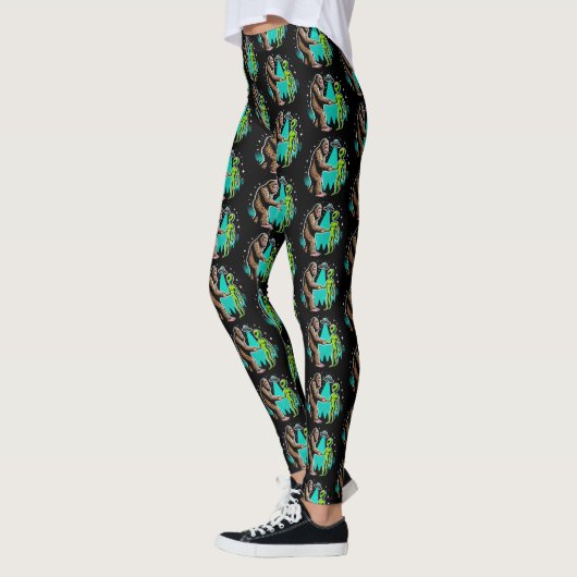 Bigfoot trifft Alien Leggings (Links)