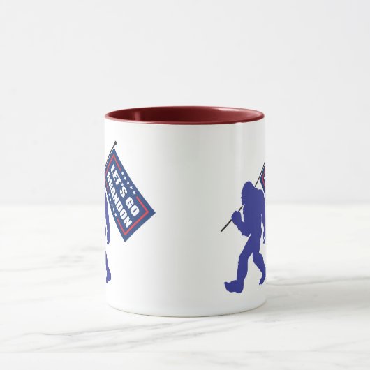 Bigfoot Trump 2024 Tasse (Zentrum)