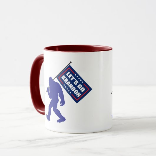 Bigfoot Trump 2024 Tasse (Vorderseite Links)